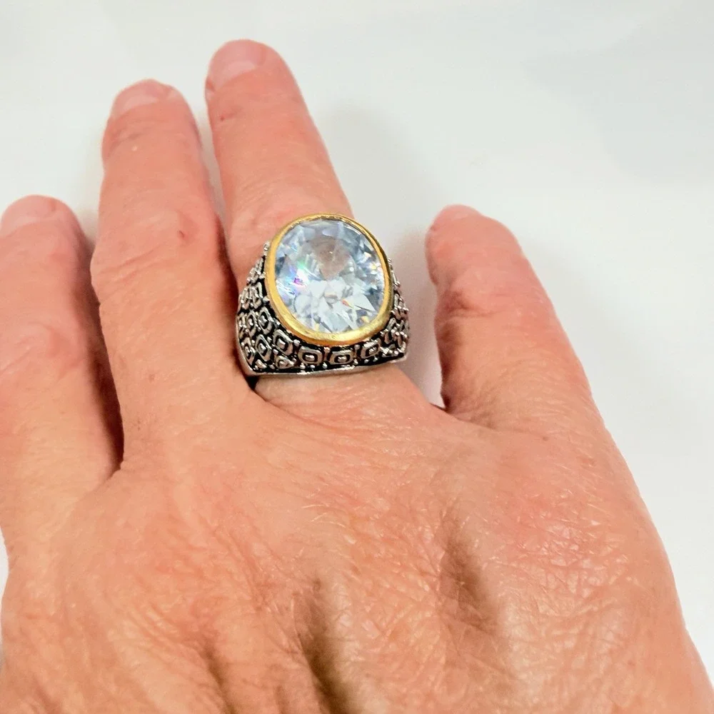 Vintage CZ Statement Ring Two Tone Silver tone & Gold Plated Size 6.5